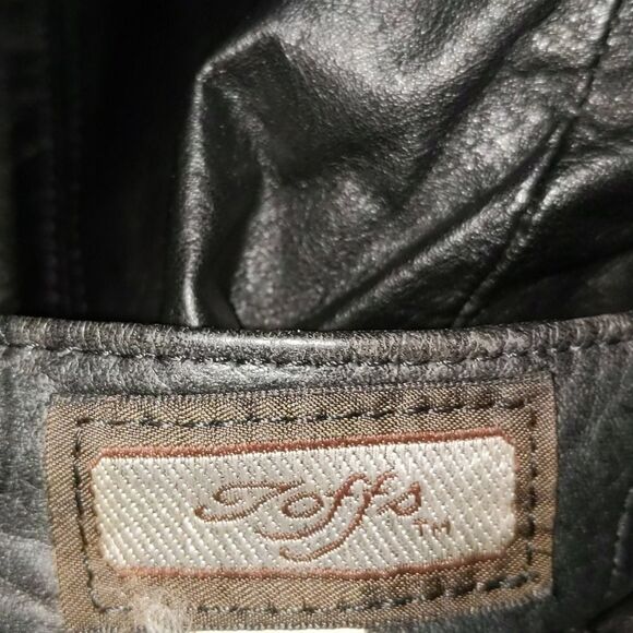 Toffs vintage  black leather skirt Sz 12 NWOT - Picture 3 of 4